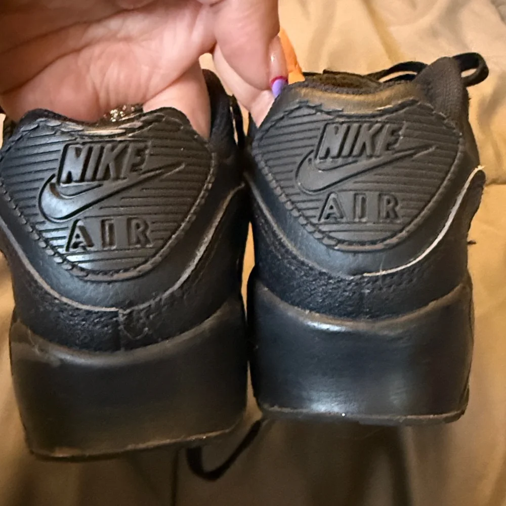 Nike Air Max 90 Shoes size 2Y
